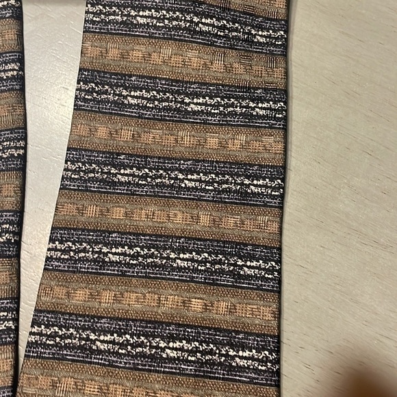 HAGGAR silk tie - Picture 2 of 4